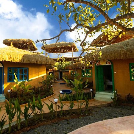 One At Goa Hotell Canacona Exteriör bild