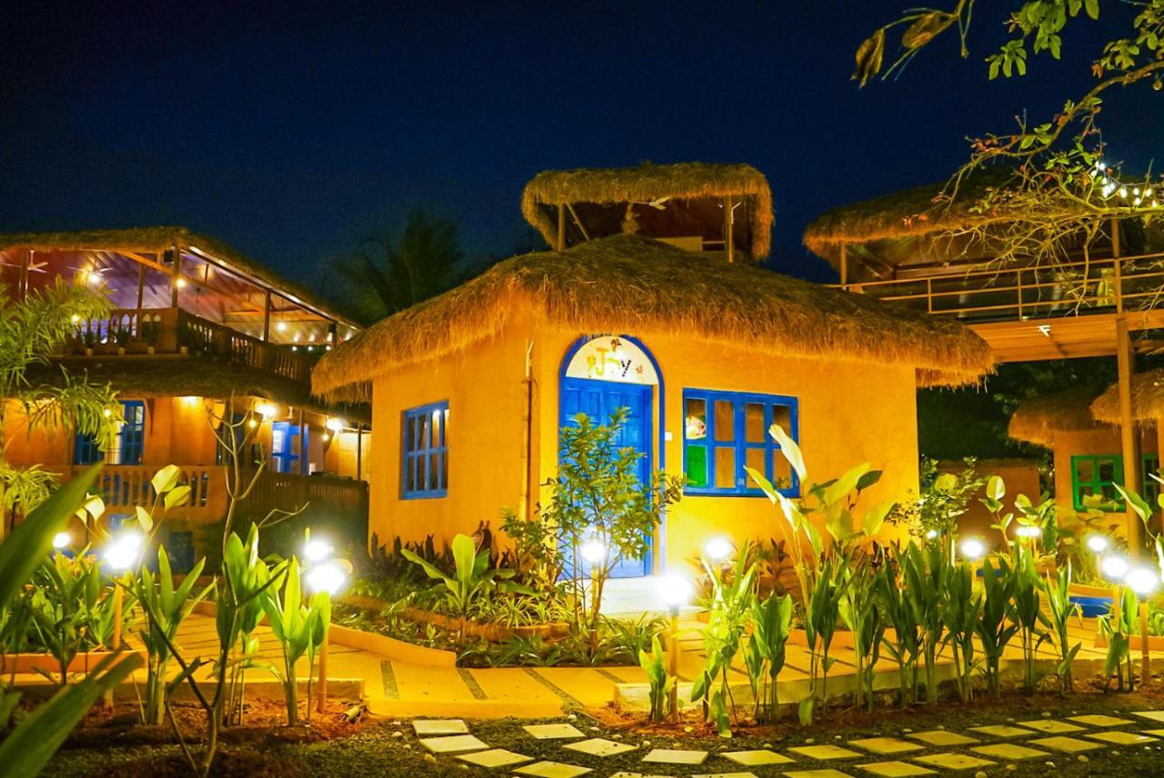 One At Goa Hotell Canacona Exteriör bild