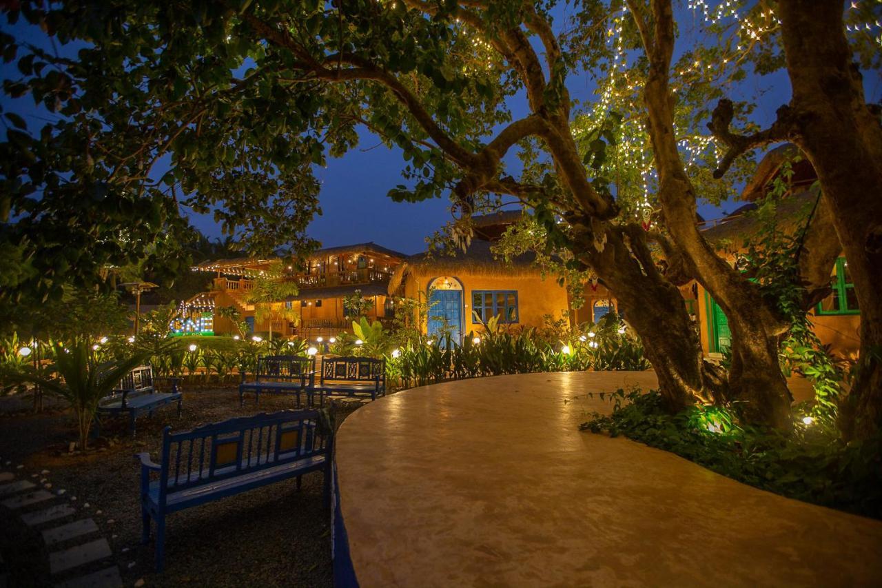 One At Goa Hotell Canacona Exteriör bild