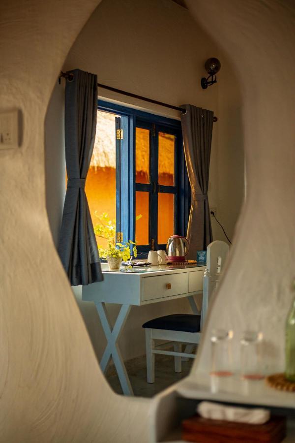 One At Goa Hotell Canacona Exteriör bild